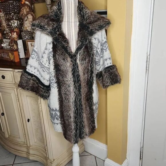 Boston Proper Sweaters - Boston proper gray faux fur sweater coat women's size S